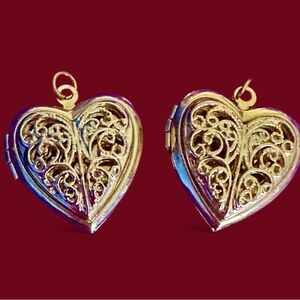 Good filled Filigree Vintage Heart Locket